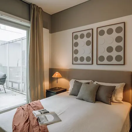 Lubrense - 2 Bedrooms And Terrace In Chiado Apartament Lizbona
