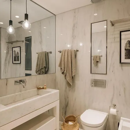 Lubrense - 2 Bedrooms And Terrace In Chiado Apartmán *